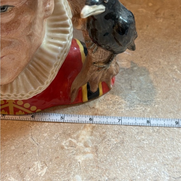 VINTAGE Royal Doulton Character Jug -YEOMAN OF THE GUARD-BEEFEATER #D6873 ~ 7" - Picture 7 of 10